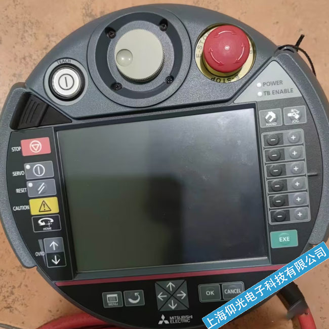 泰州三菱機(jī)械手示教器跳屏電源故障軟件問題故障分析維修